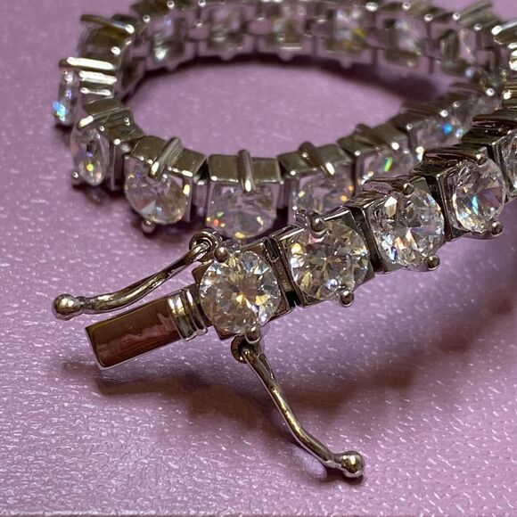 💛 18k White Gold Plated 925 CZ Tennis Bracelet - Picture 10 of 12